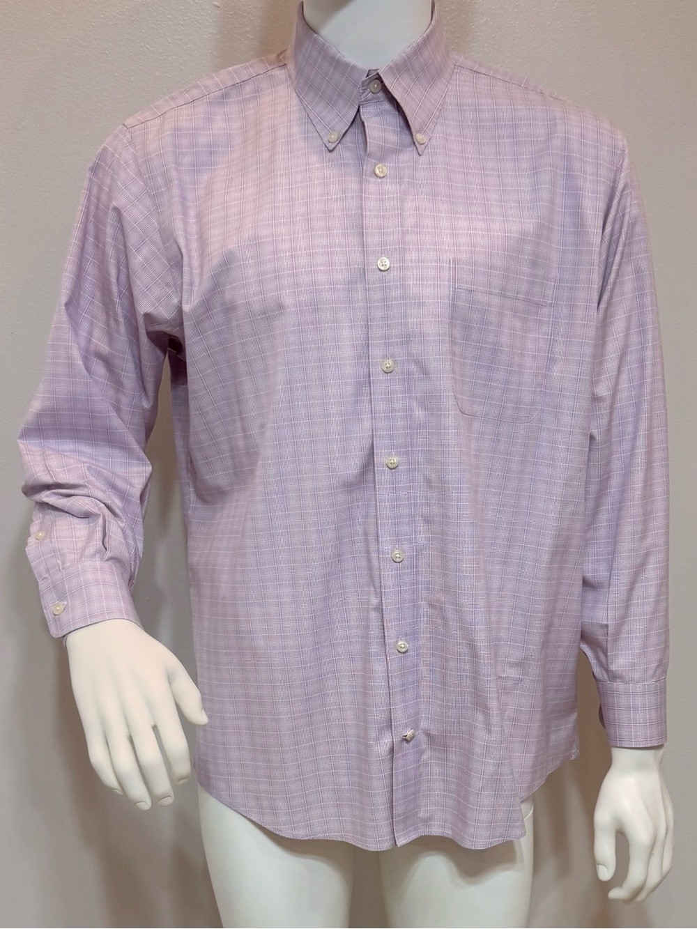 Kirkland Signature Men's Purple Checkered Shirt  Non-Iron 16 1/2 32/33 Used